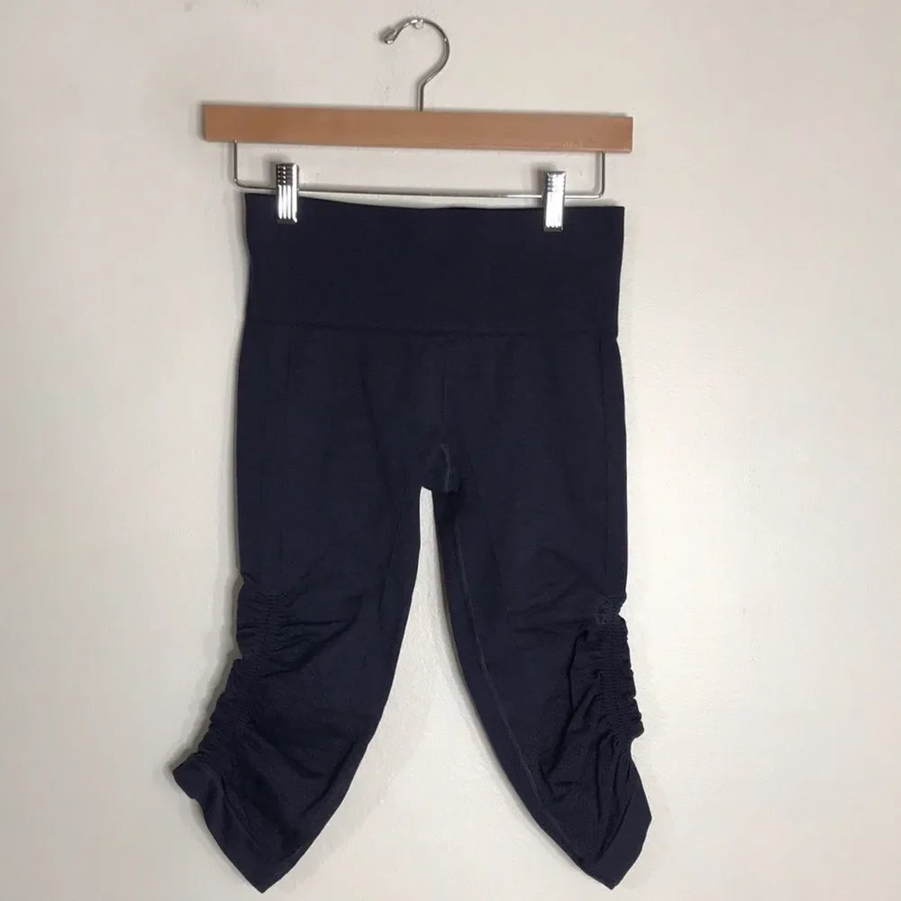 Lululemon ladies flow and go crop leggings size 4 athletic gym workout